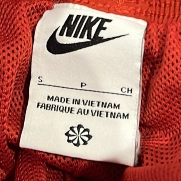 Nike Sportswear Everyday Modern Women's High-Rise pocket shorts size Small - Picture 6 of 7